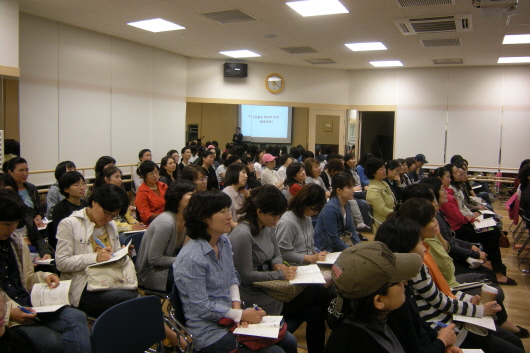 pr203_2009.05.12_2.jpg